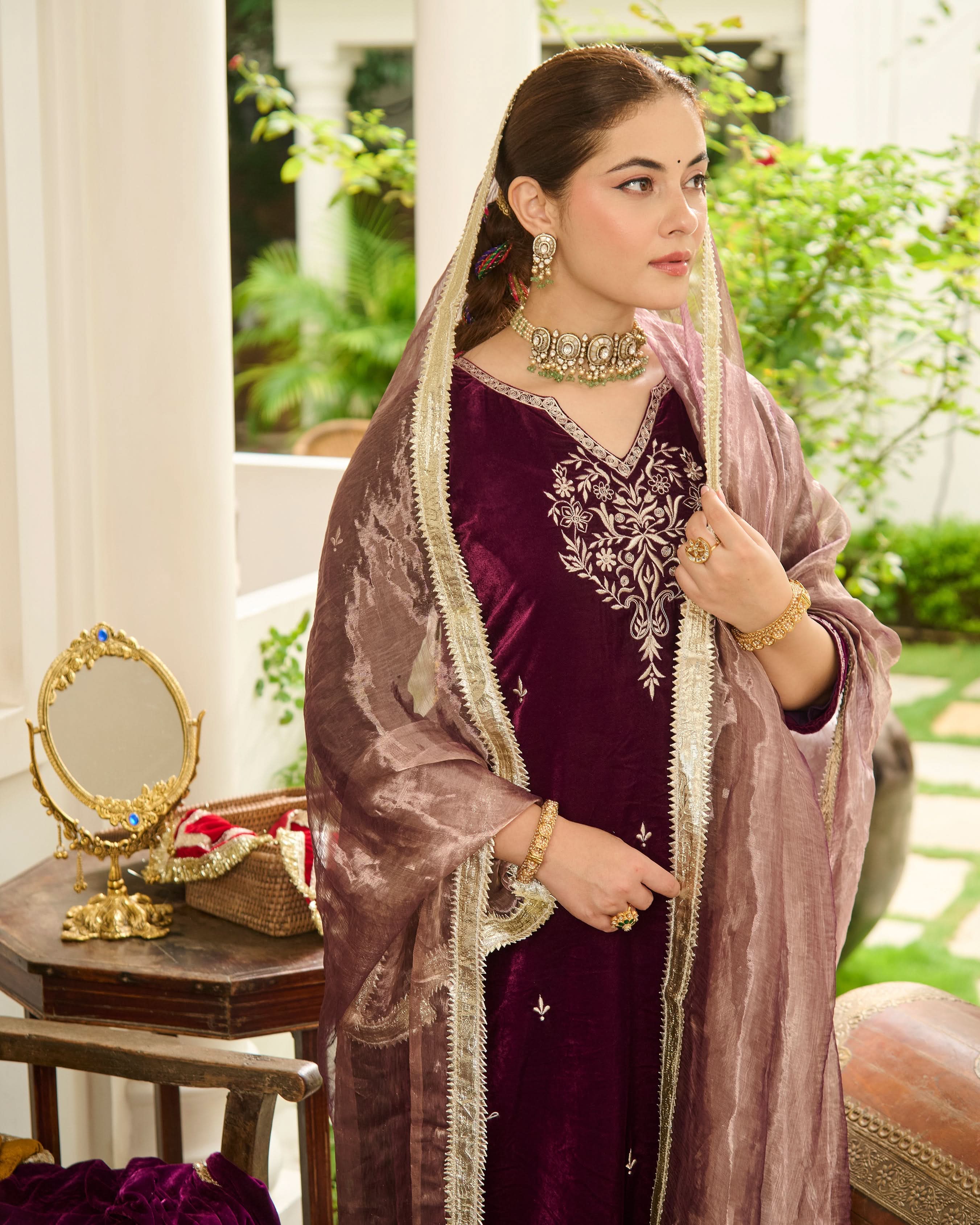 Yug Purple Embroidered Velvet Suit Set - Image 7