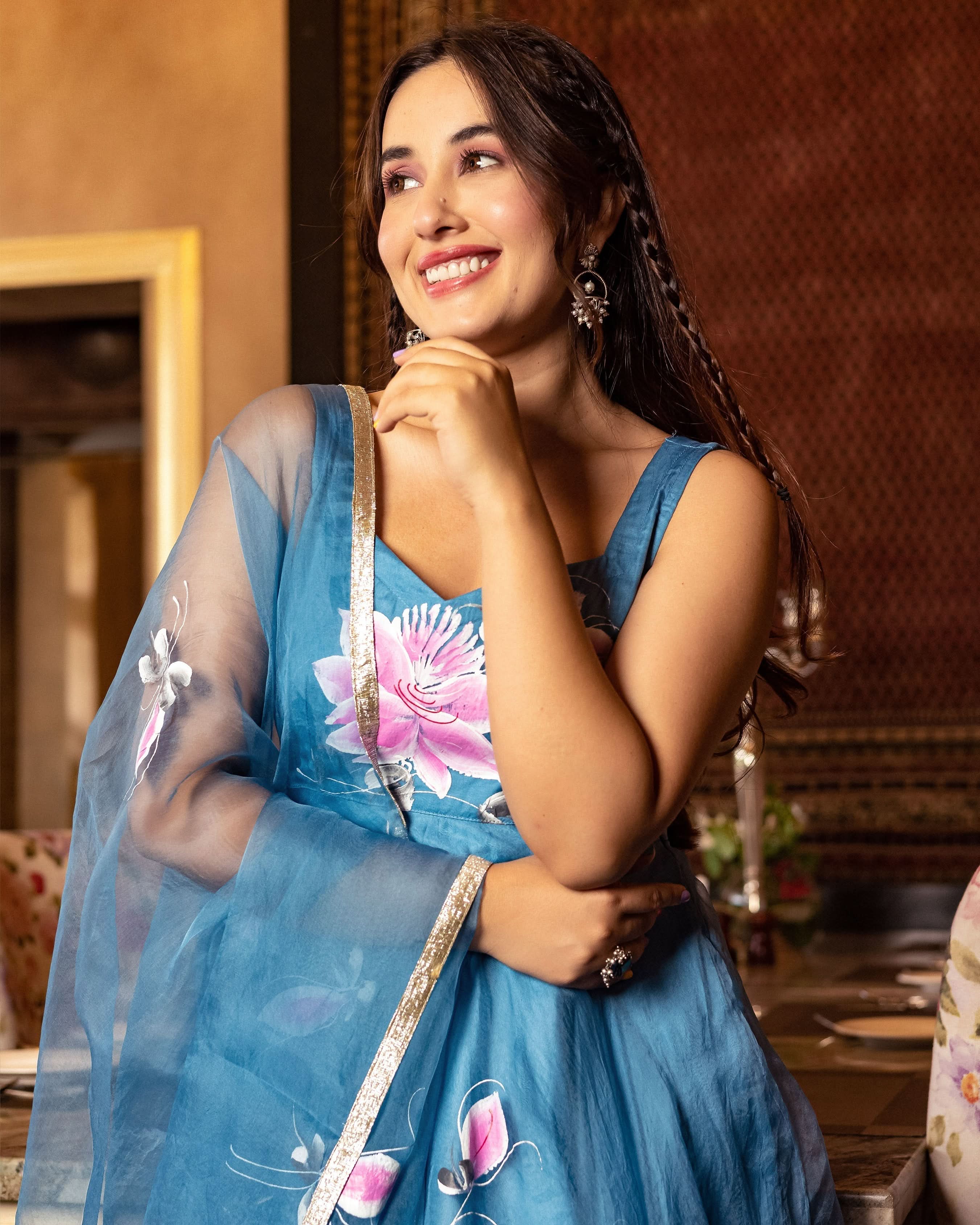 Zarqa Organza Handpainted Suit Set - Image 5