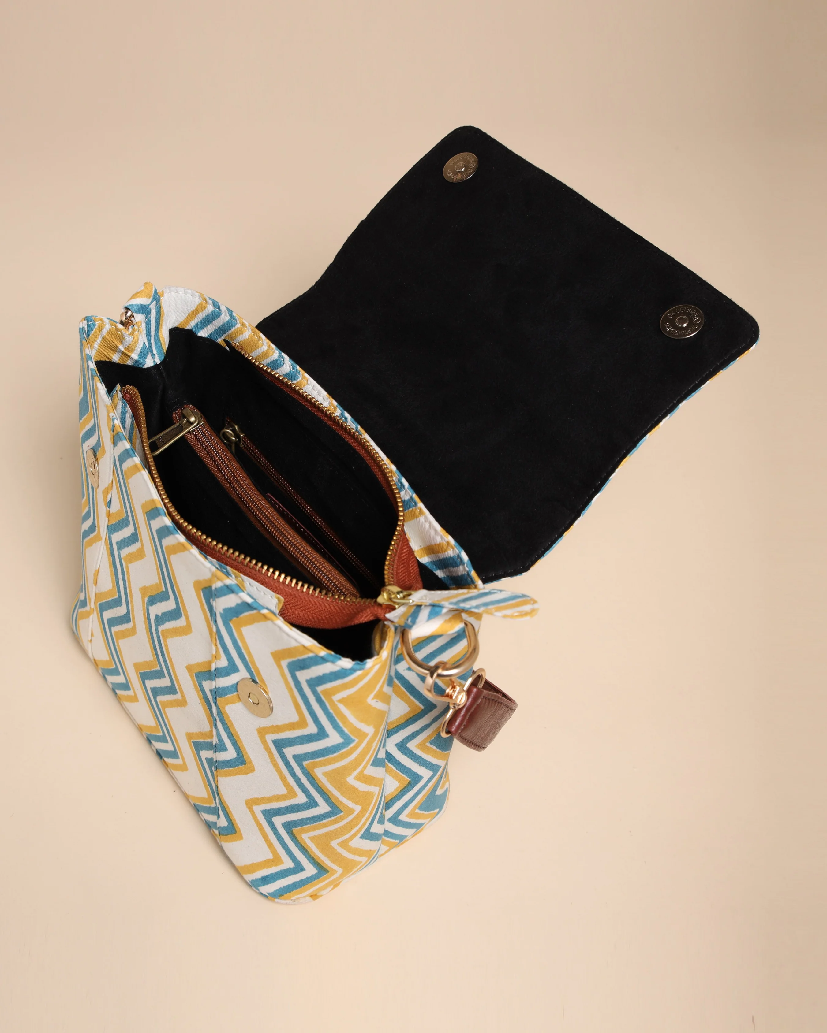 Zigzag Cotton Blockprinted Medium Shoulder Bag - Image 4